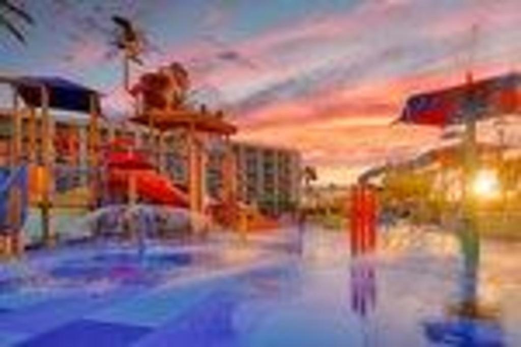 Готель Courtyard Anaheim Theme Park Entrance Екстер'єр фото